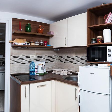 Apartmani Kamena Ruza Budva Ngoại thất bức ảnh