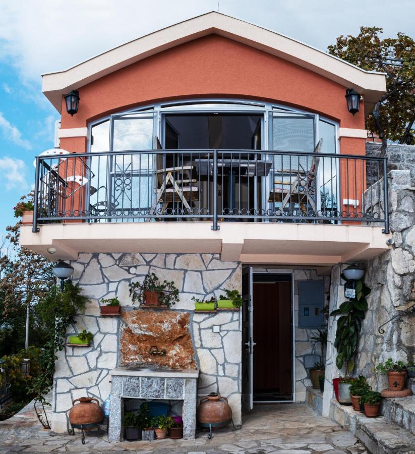 Apartmani Kamena Ruza Budva Ngoại thất bức ảnh