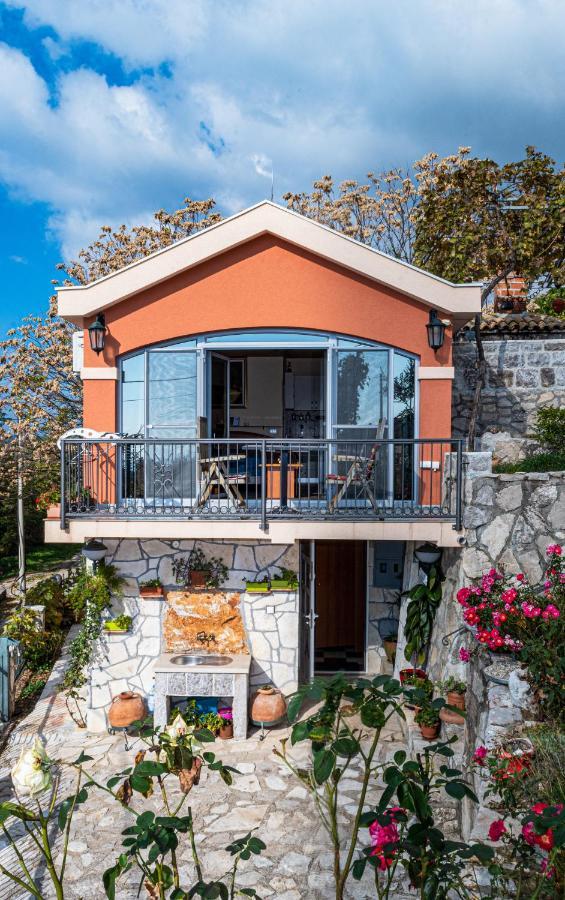 Apartmani Kamena Ruza Budva Ngoại thất bức ảnh