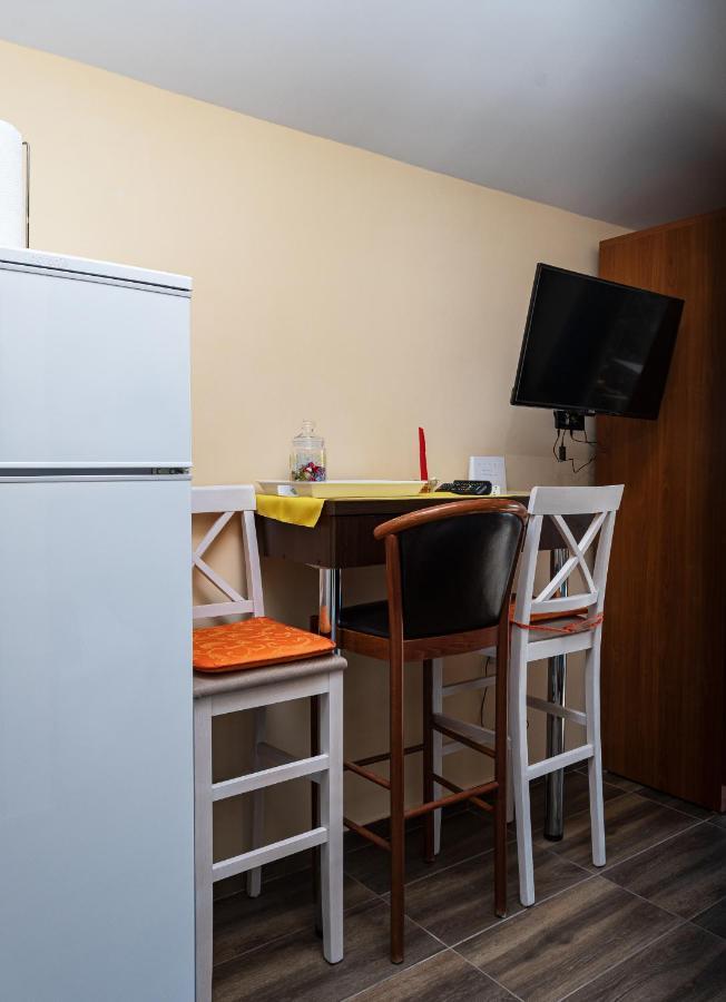 Apartmani Kamena Ruza Budva Ngoại thất bức ảnh