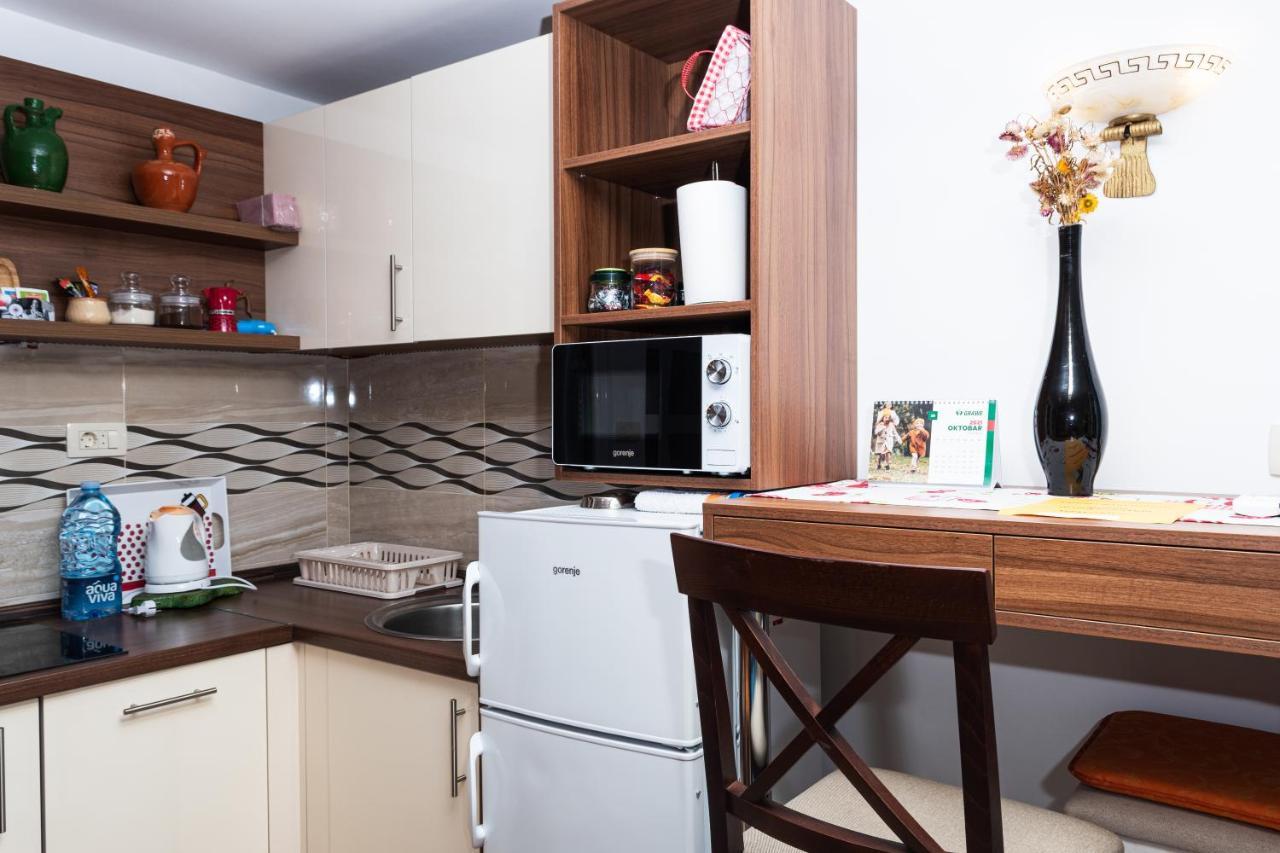 Apartmani Kamena Ruza Budva Ngoại thất bức ảnh